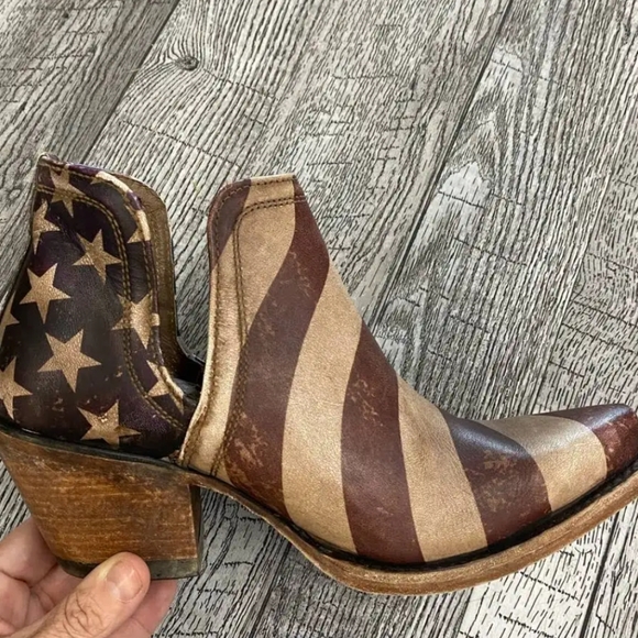 Ariat Women's Dixon "Old Patriot" Western Booties - Snip Toe (10) - Picture 3 of 7